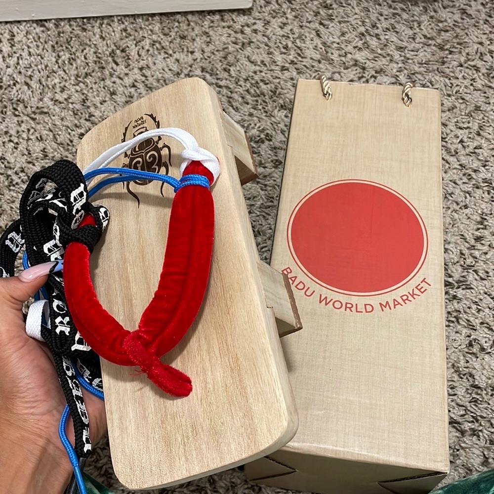 Geta Clogs from Erykah Badu’s Badu World Market 🔥🔥